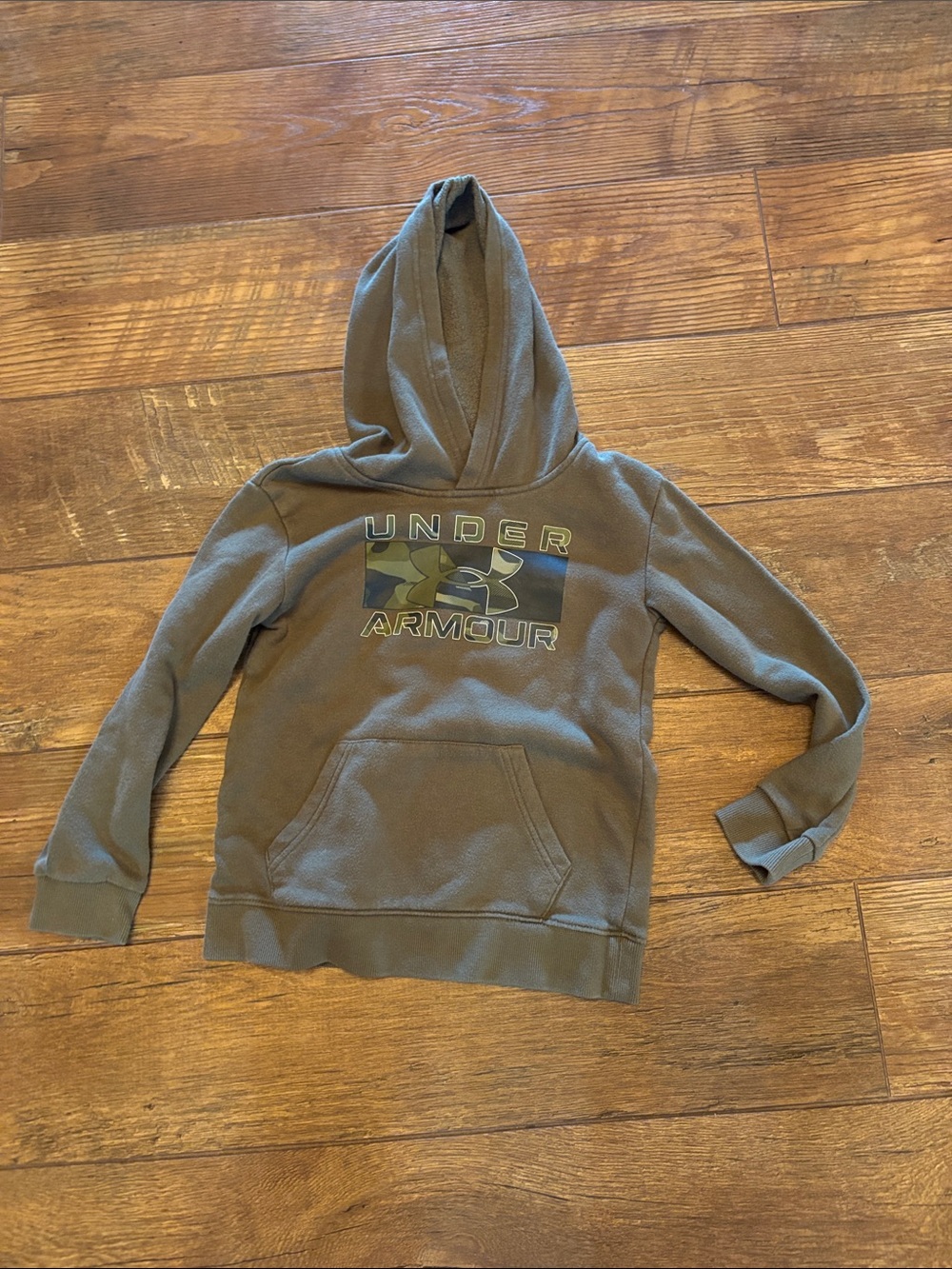 Under Armour Olive Green Camo Logo Pullover Hoodie